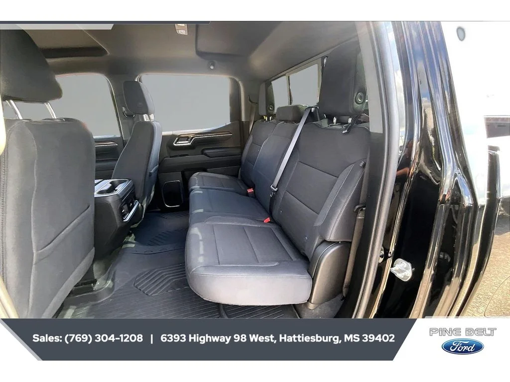 Used 2025 Black Chevrolet RST image 20