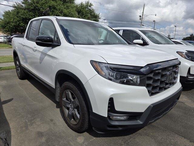 Used 2025 Platinum White Pearl Honda TrailSport image 3