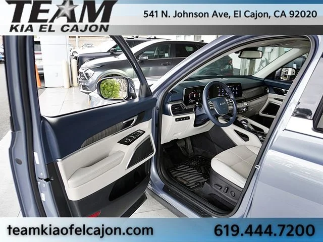 Used 2024 Silver Kia EX FWD image 38