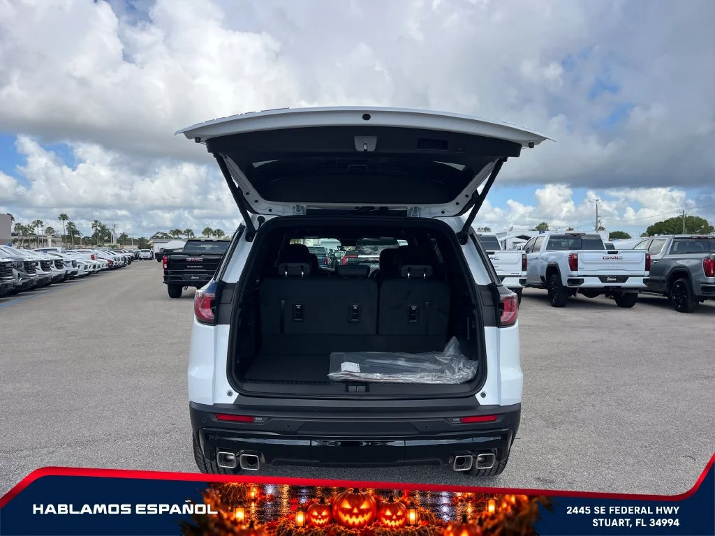 2026 GMC Acadia AT4 - Photo 17