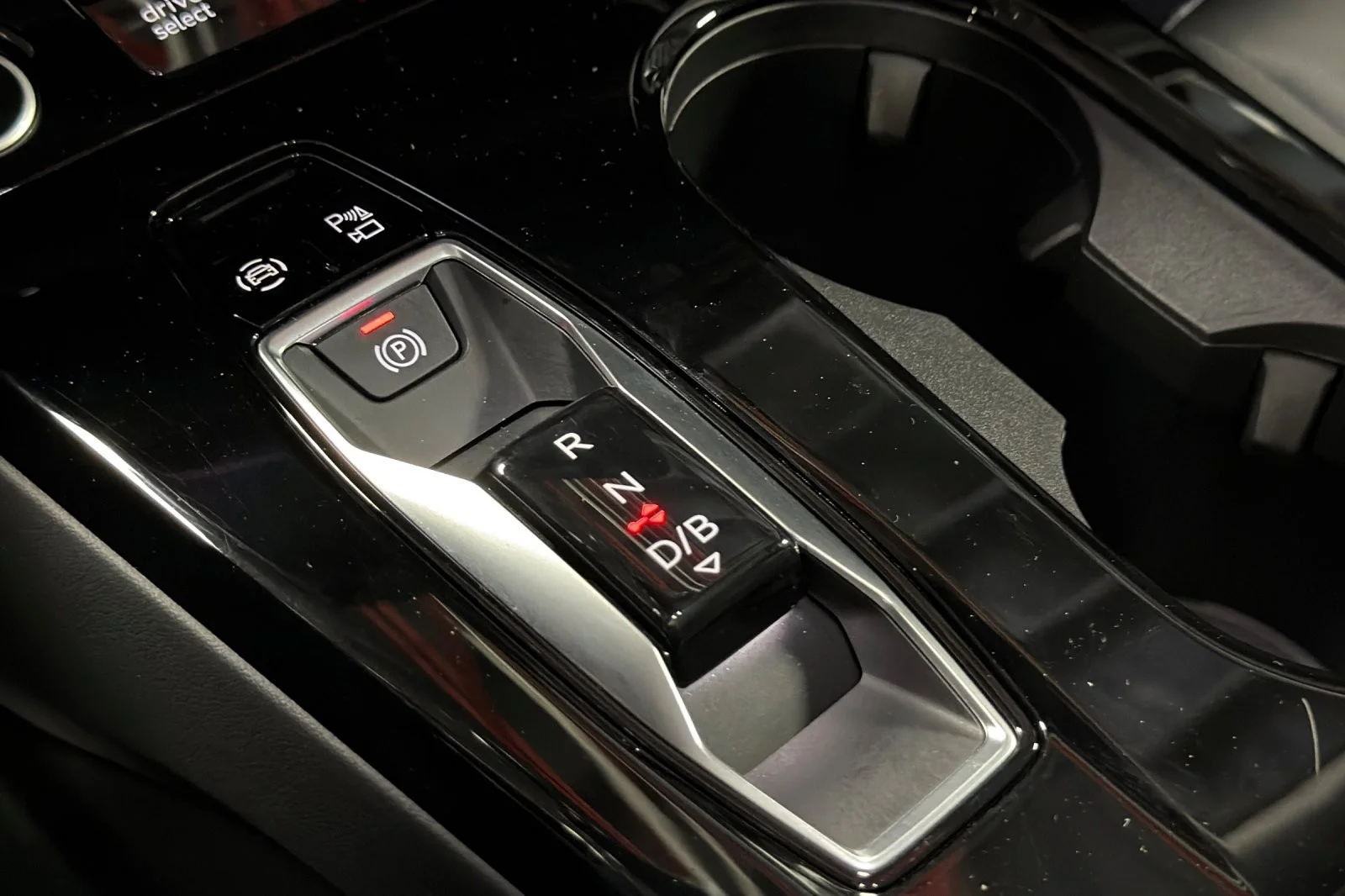 Used 2025 Glacier White Metallic Audi Premium RWD image 20