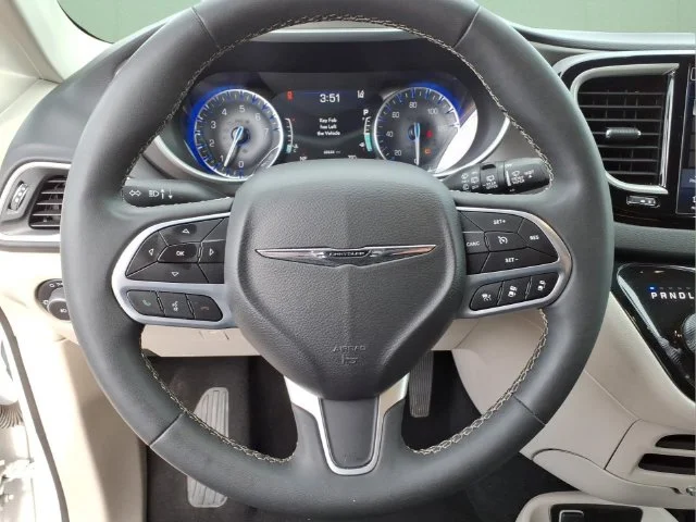Used 2024 White Chrysler Touring L image 24