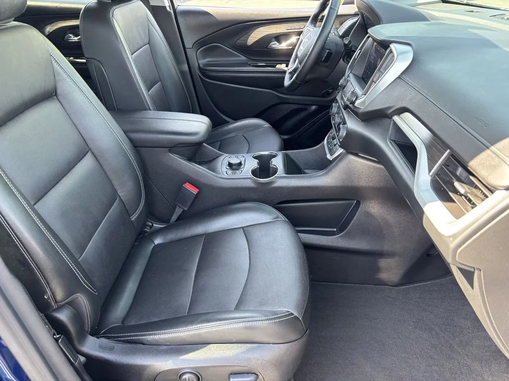 Used 2023 Marine Metallic GMC SLT image 21