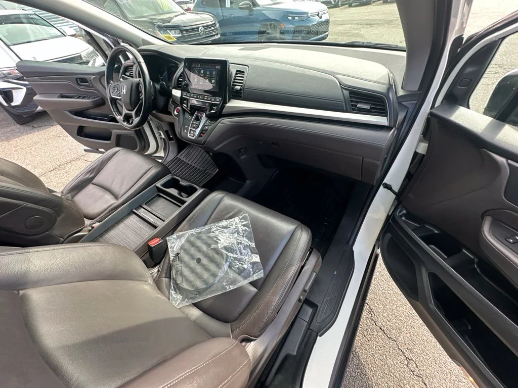 Used 2018  Honda EX-L image 32