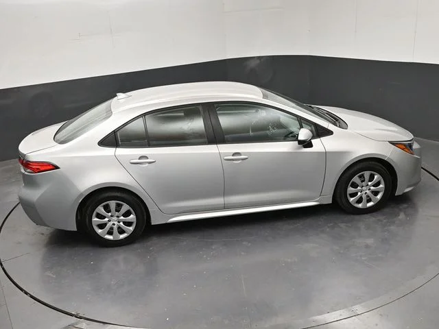 Used 2022 Silver Toyota LE image 32