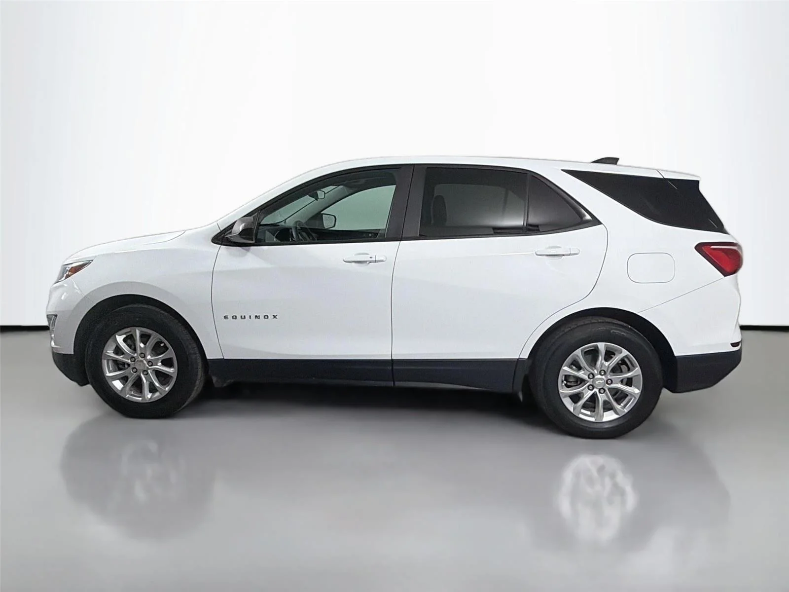 Used 2021 Summit White Chevrolet LS image 8