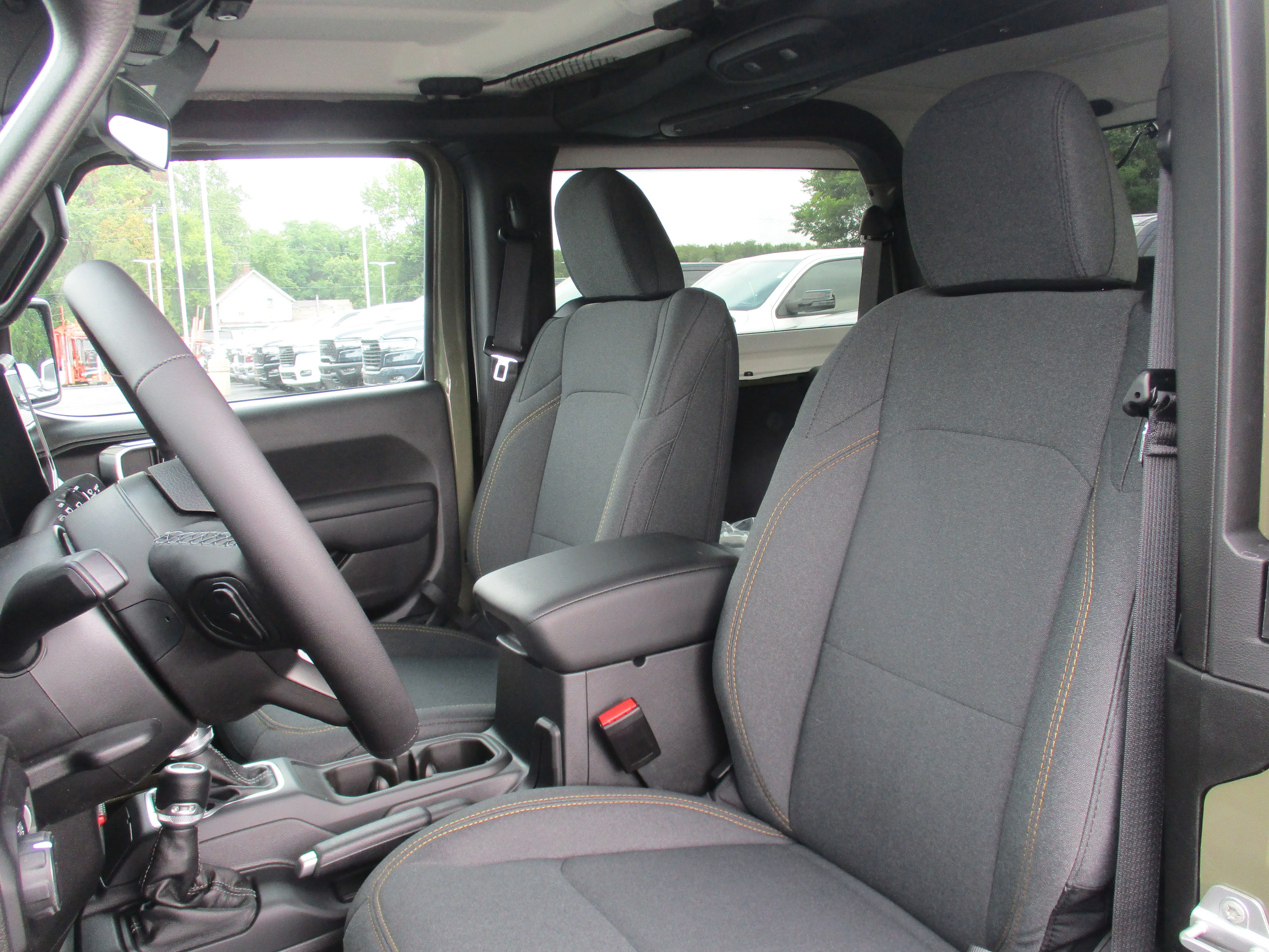 2025 Jeep Wrangler 2-Door Willys - Photo 9
