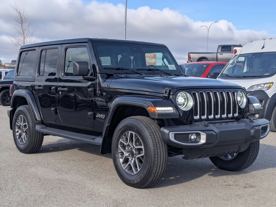 New 2026 Black Jeep Sahara - - 4x4 - McKinley Leather Seats - Body? Colour Hardtop - Side Steps & More! image 2