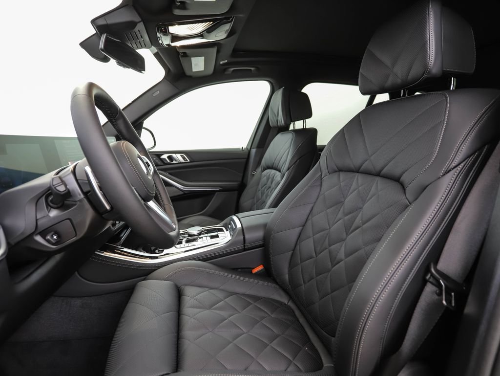 New 2026 Black Sapphire Metallic BMW xDrive40i image 11