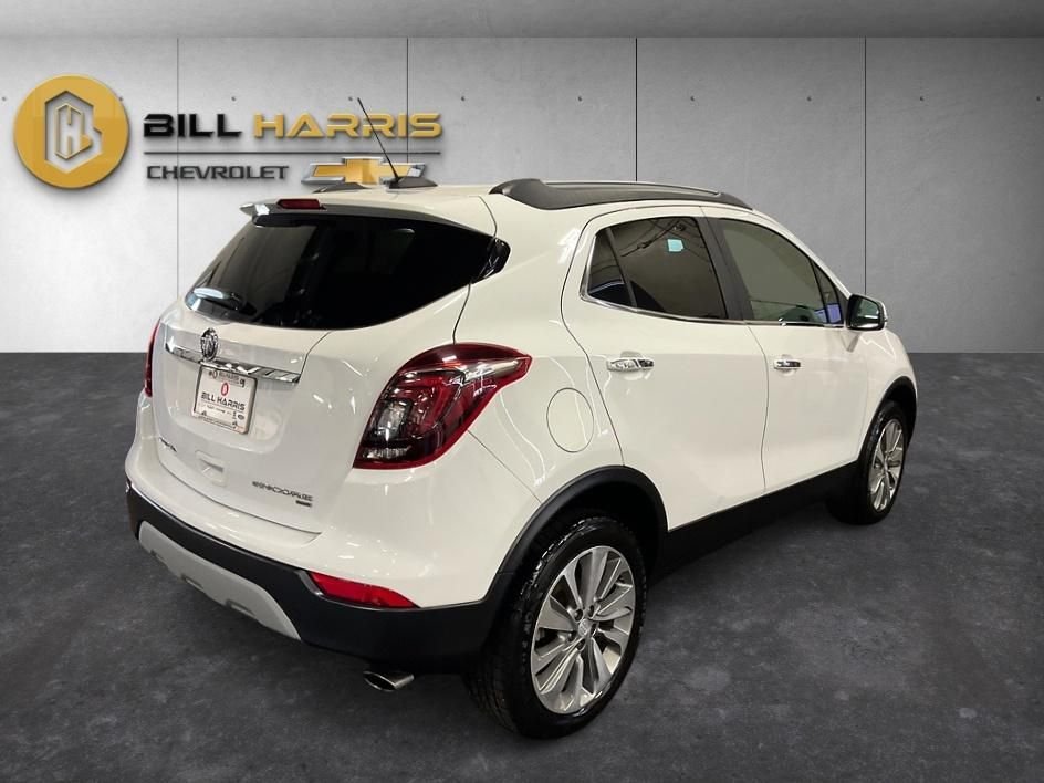 Used 2018 White Buick Preferred image 2