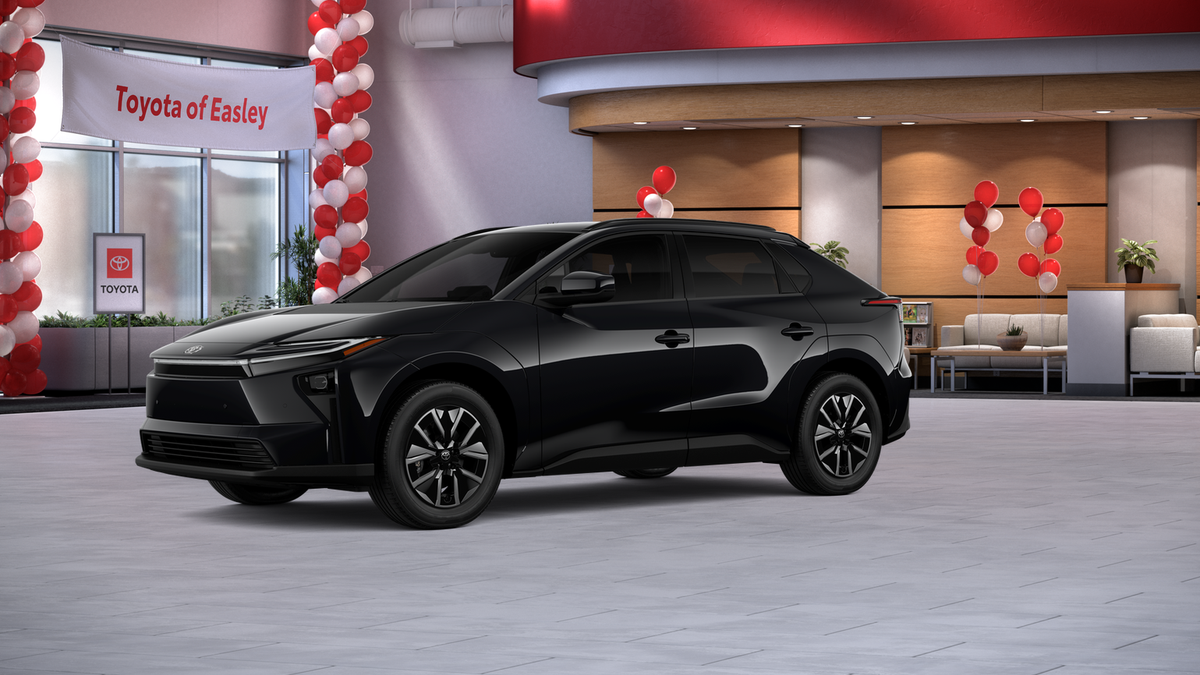 New 2026 Midnight Black Metallic Toyota XLE image 2