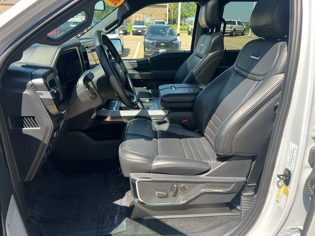 Used 2025 Space White Metallic Ford Platinum image 11