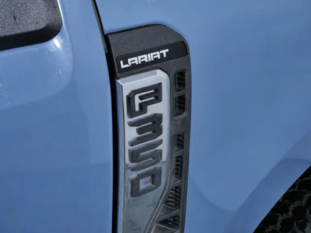 Used 2023 Gray Ford Lariat image 7