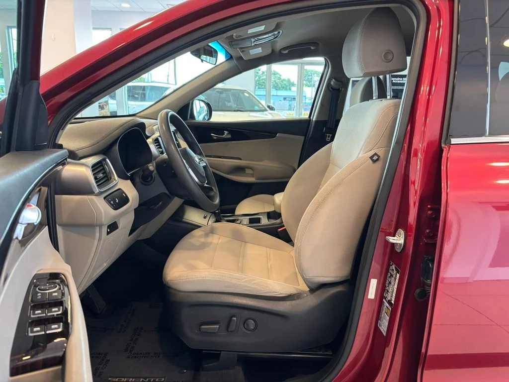 Used 2019 Red Kia LX image 13