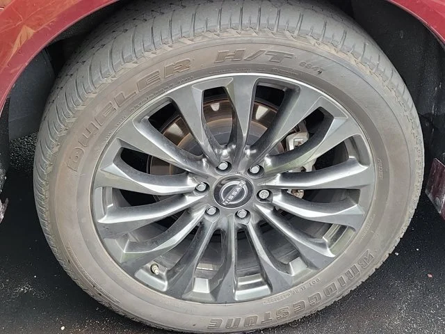 Used 2023 Red Nissan Platinum image 3