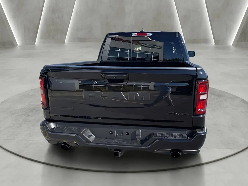 New 2026 Diamond Black Crystal Pearl-Coat Exterior Paint RAM Big Horn/Lone Star image 4