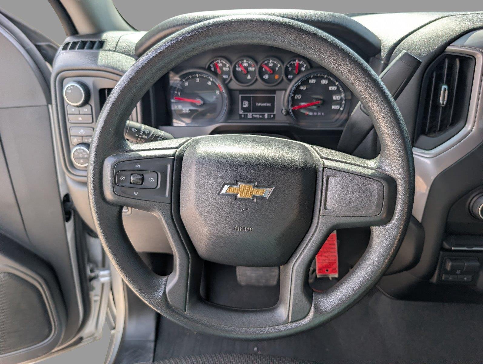 Used 2022 SILVER ICE METALLIC Chevrolet Custom image 25