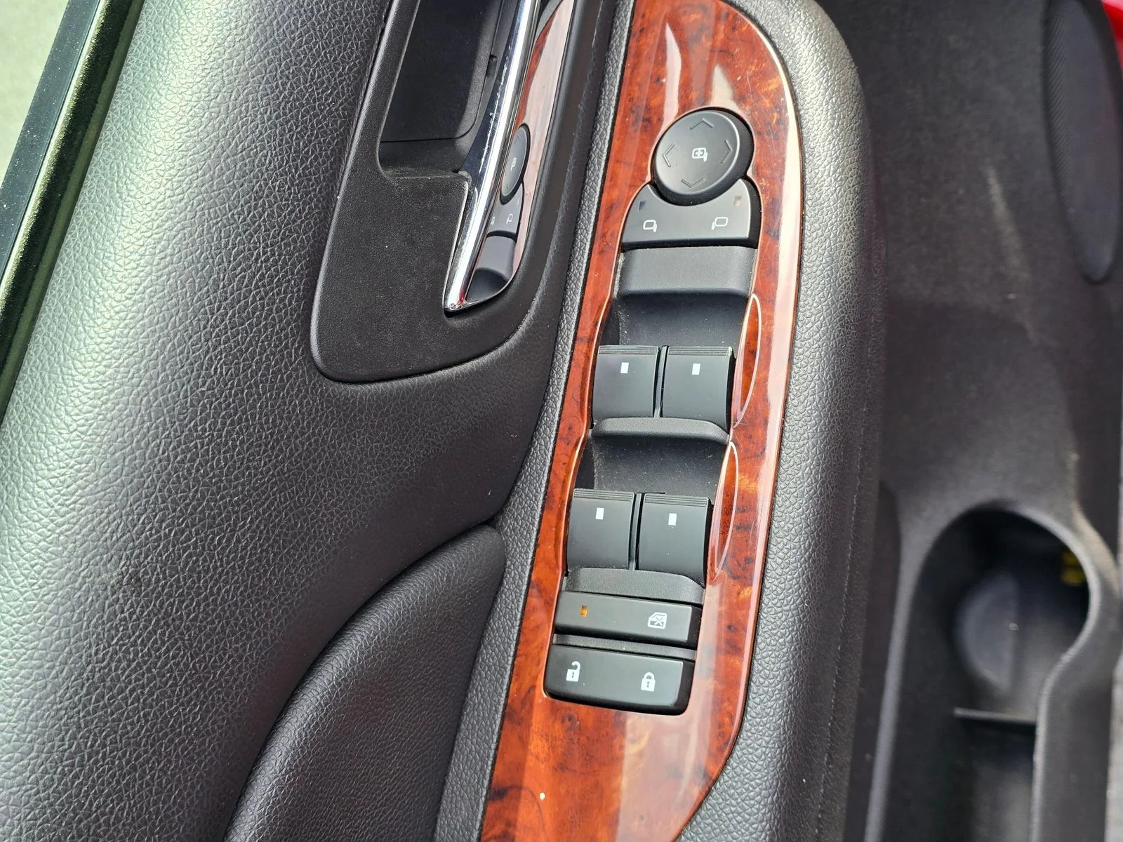 Used 2009 Victory Red Chevrolet LT image 15