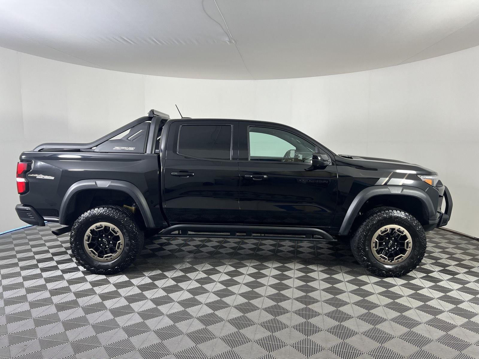 Used 2023 Black Chevrolet 4WD ZR2 image 22