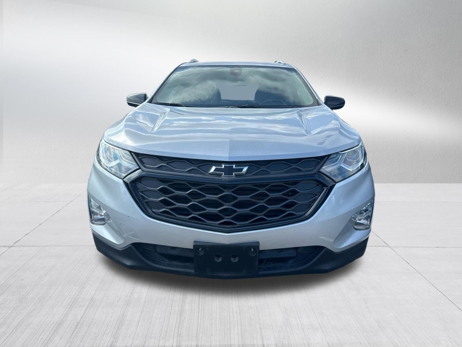 Used 2021 SILVER ICE METALLIC Chevrolet Premier image 2