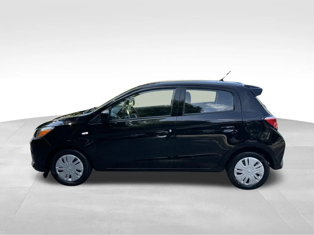 Used 2024 Black Mitsubishi  image 2