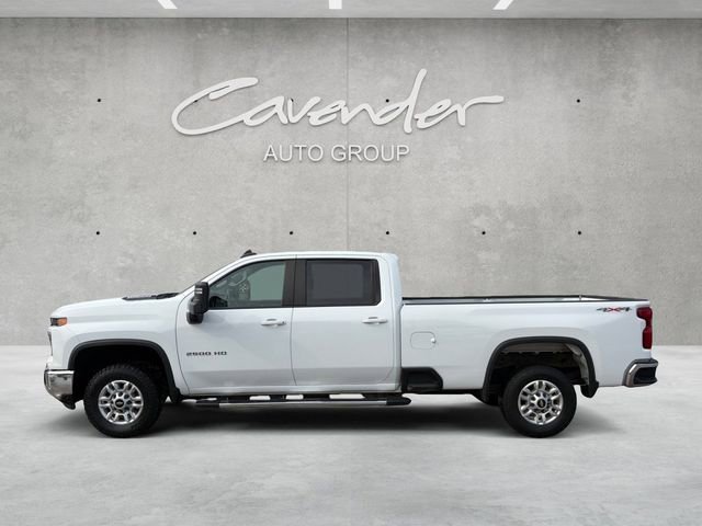 Used 2024 Summit White Chevrolet LT image 13