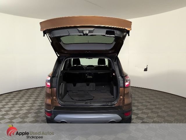 Used 2017 Red Ford SE image 10