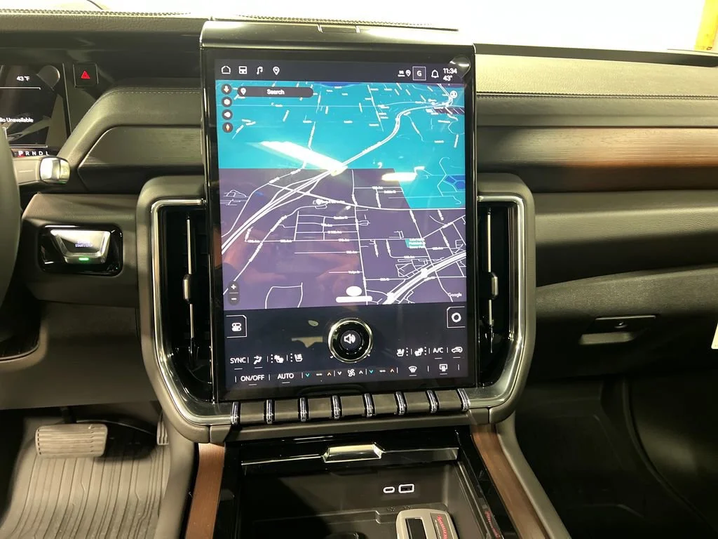 2026 GMC Yukon XL Denali - Photo 23