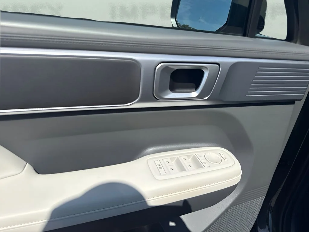 Used 2026 Green Hyundai SEL image 20