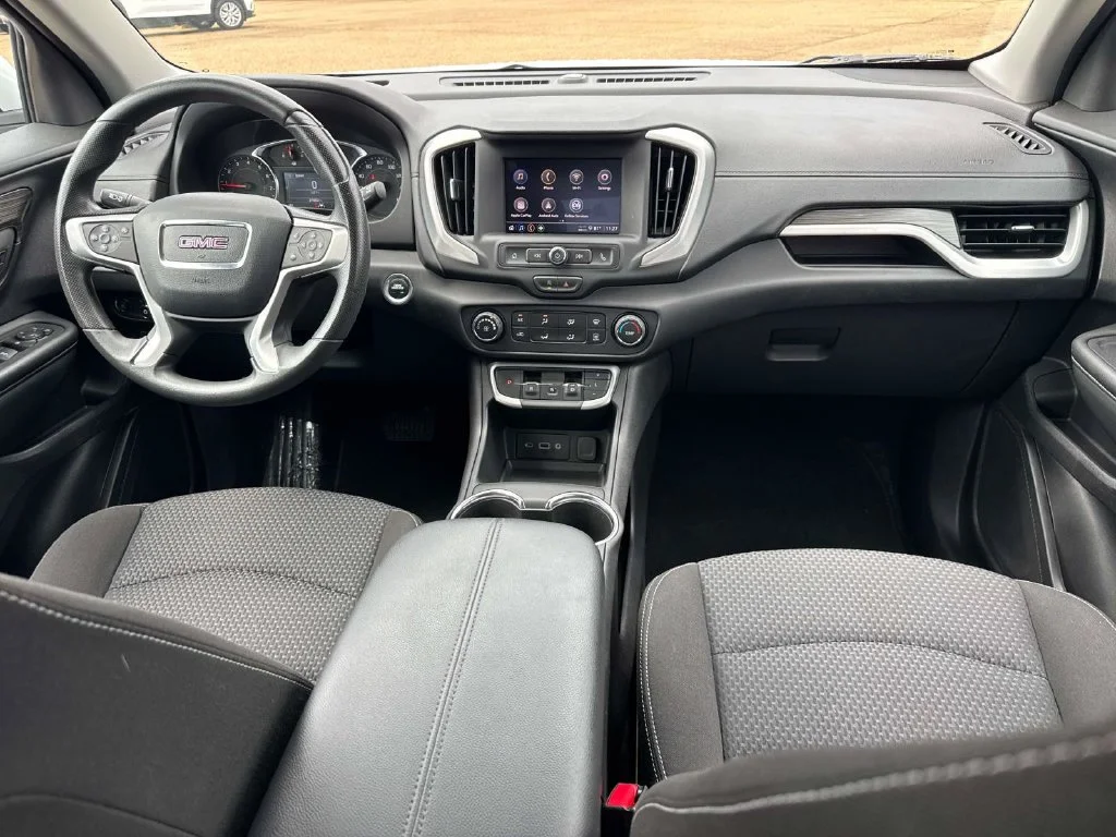 Used 2024 White GMC SLE image 15