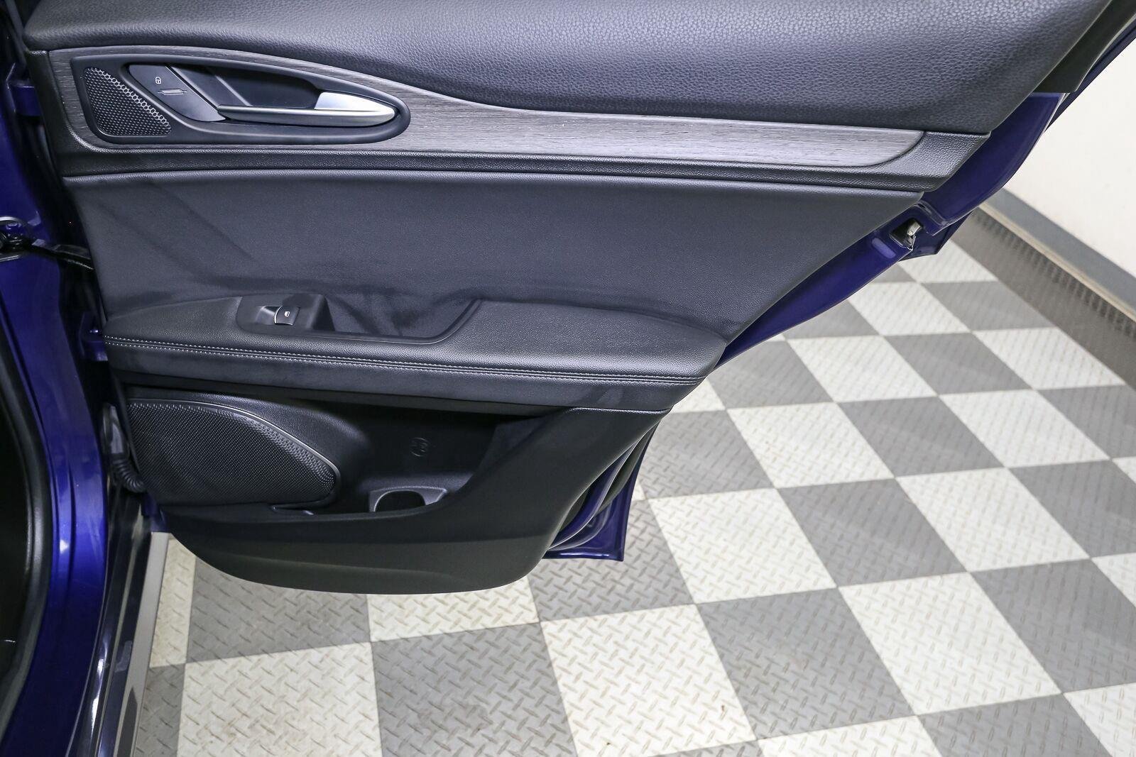 Used 2023 Anodized Blue Metallic Alfa Romeo Ti image 25