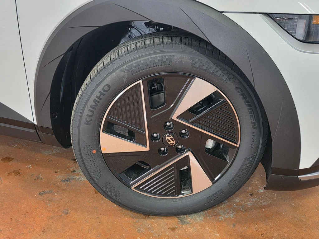 New 2026 Atlas White Hyundai SE image 8