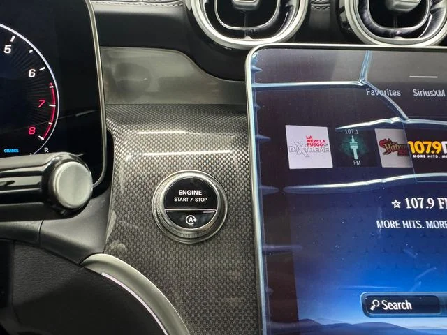 New 2026 MANUFAKTUR Moonlight Whit Mercedes-Benz GLC 300 image 25