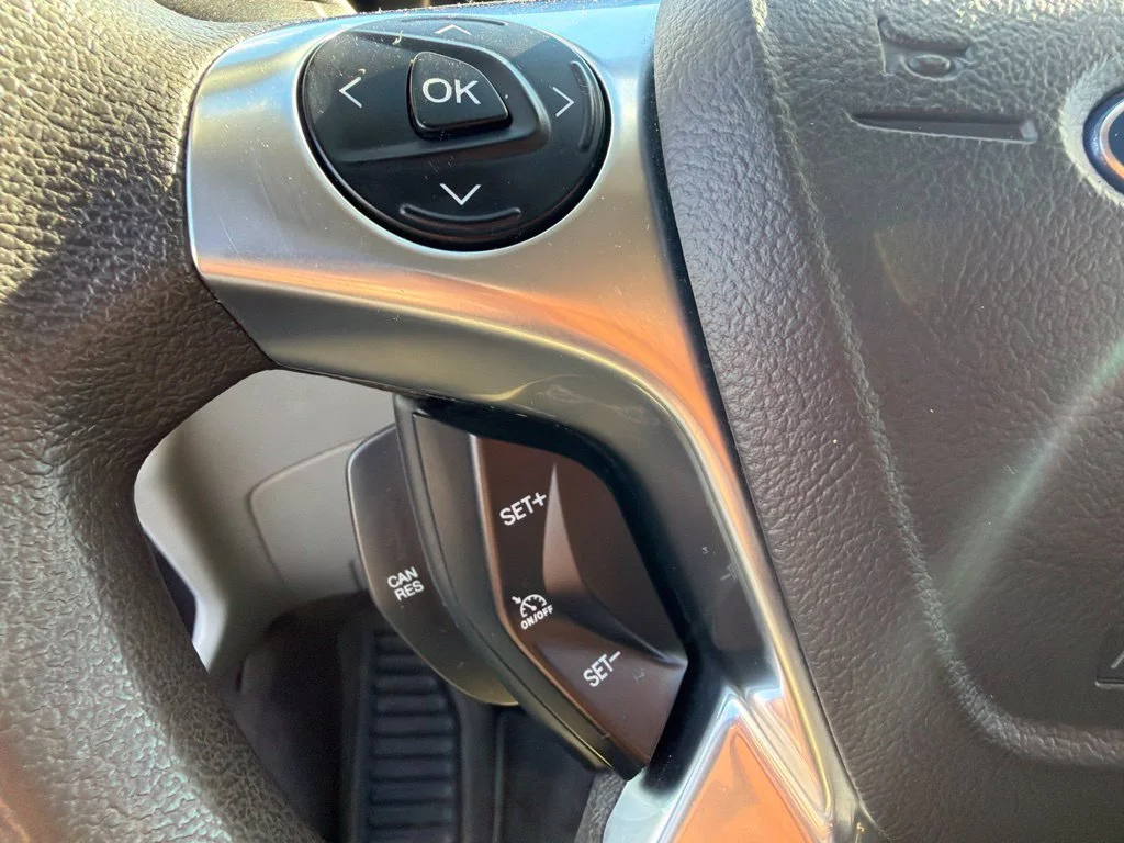 Used 2015 White Ford XLT image 23