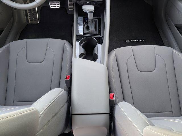 New 2026 Silver Hyundai SEL Sport Premium image 18