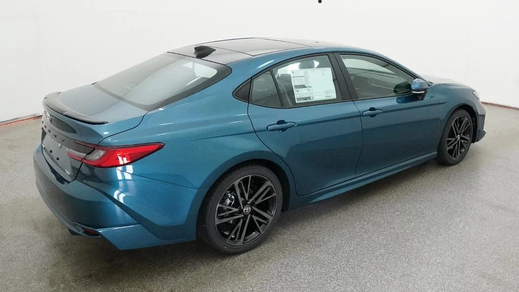 New 2026 Ocean Gem Toyota XSE image 18
