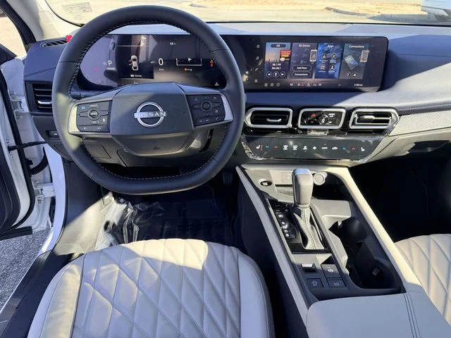 New 2026 Aspen White TriCoat Nissan SL image 18