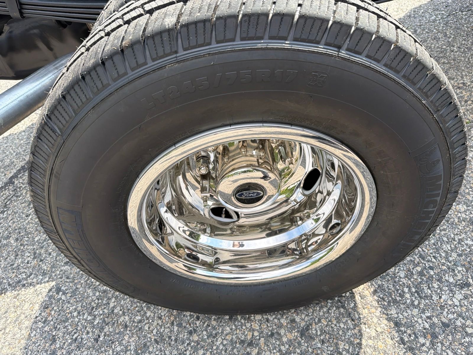 New 2026 Agate Black Metallic Ford F-350® XL image 9