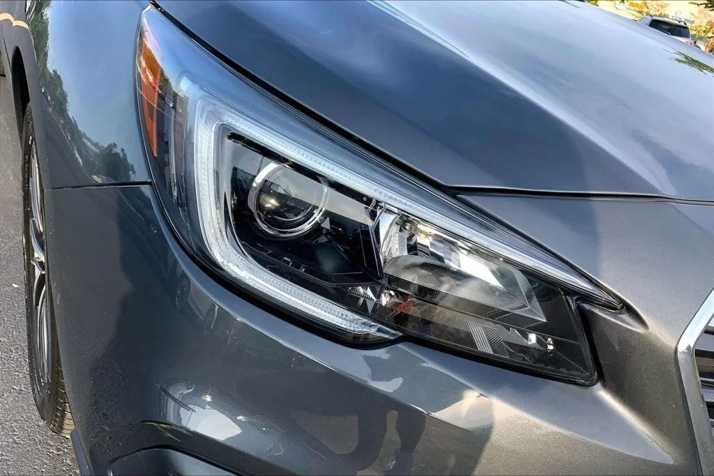 Used 2018 Gray Subaru 2.5i image 32