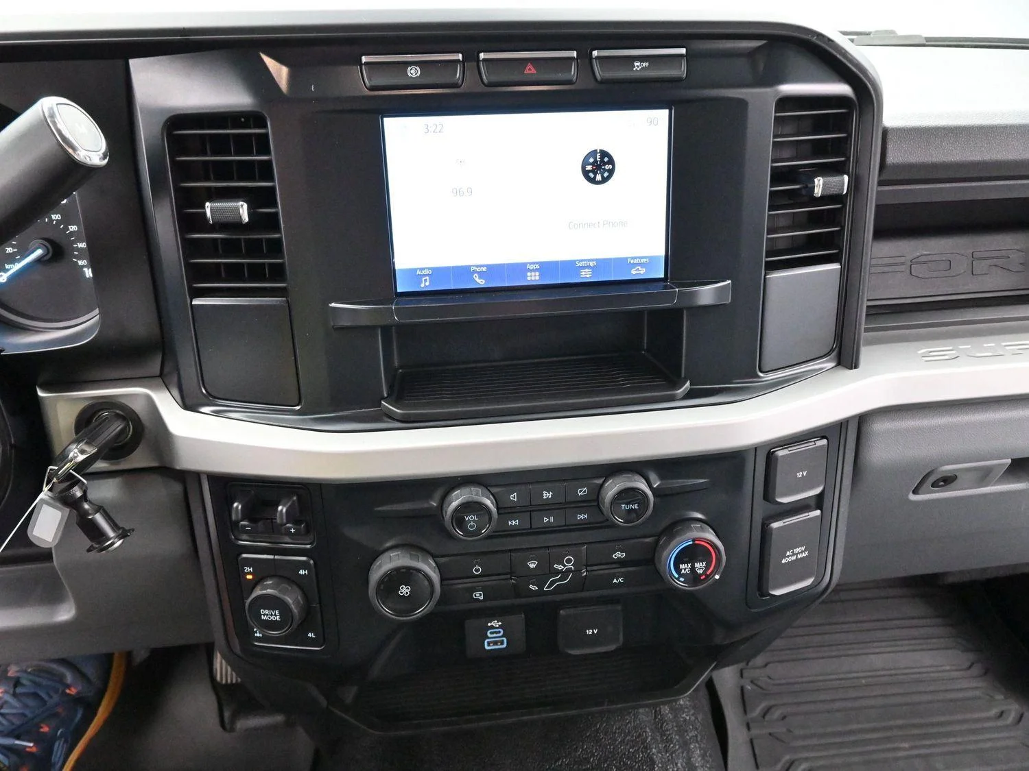Used 2023 Oxford White Ford XL image 19