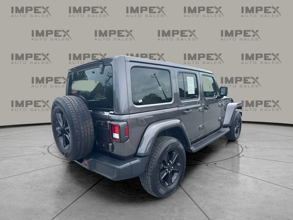 Used 2020 Gray Jeep Unlimited Sahara Altitude image 3