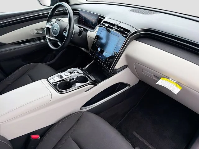 Used 2022 Black Hyundai SEL Convenience image 29