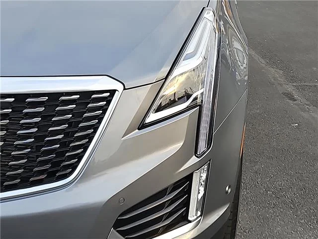 Used 2020 Grey Cadillac Premium Luxury Front-wheel Drive image 7
