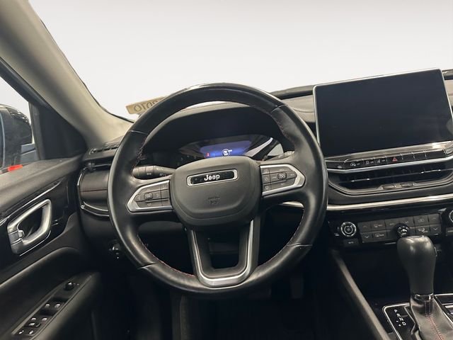 Used 2022 White Jeep Trailhawk image 12