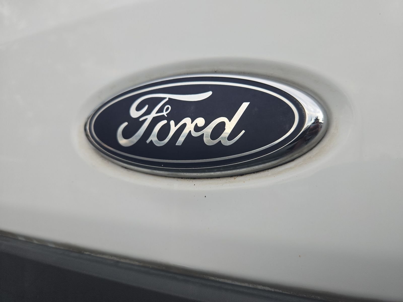 Used 2016 White Ford XLT image 11