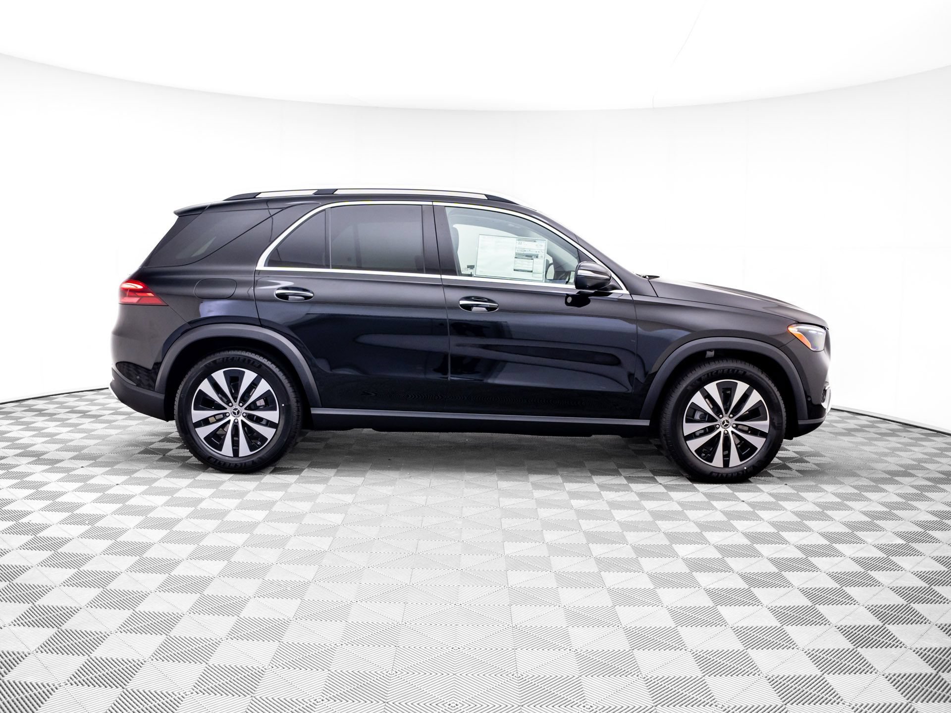 New 2026 Black Mercedes-Benz GLE 350 image 46