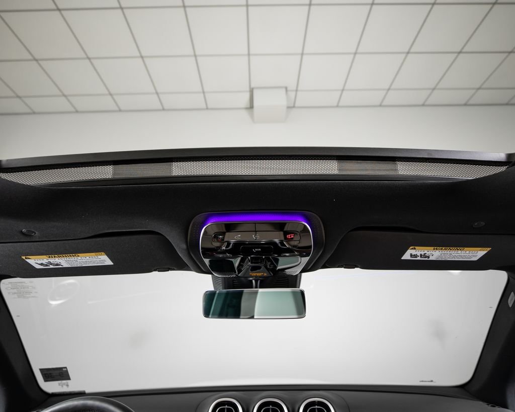 Certified Used 2025  Mercedes-Benz GLC 300 image 9