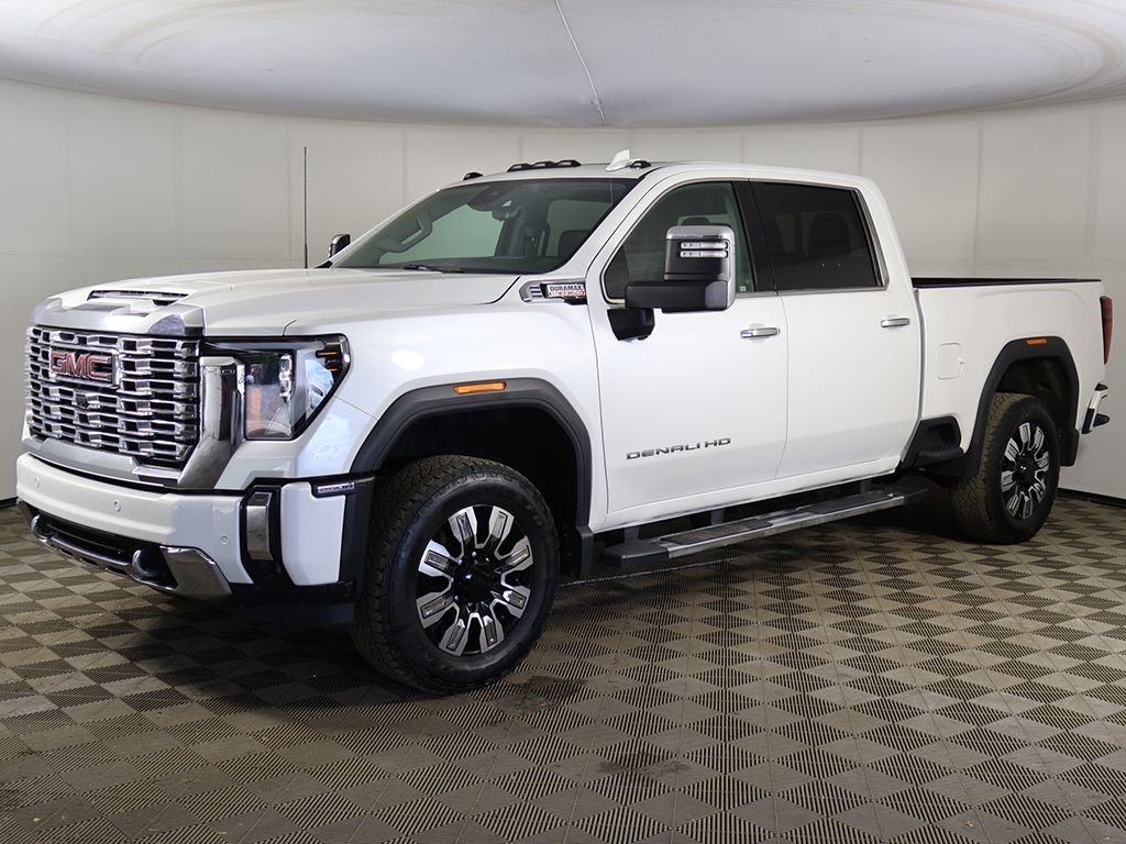 Used 2024 White GMC Denali image 11