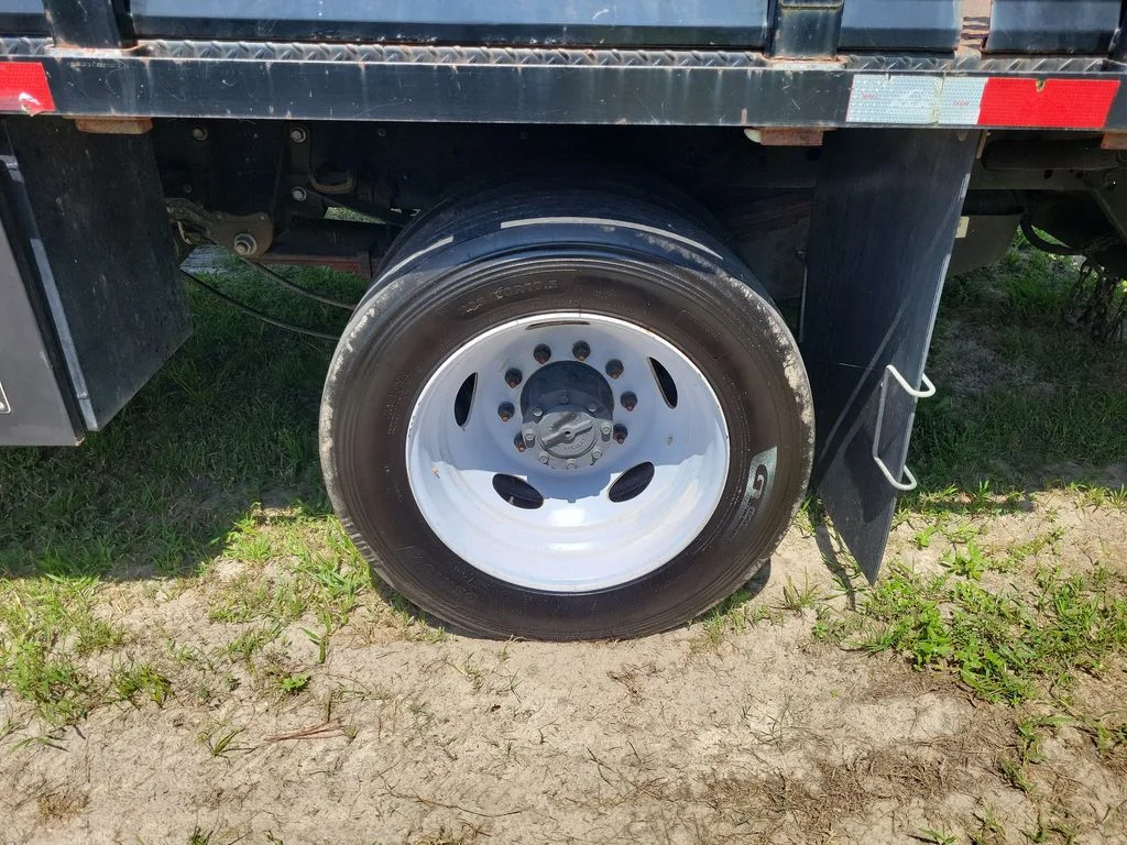 2019 Ford F-550 Super Duty Chassis Cab XL - Photo 6