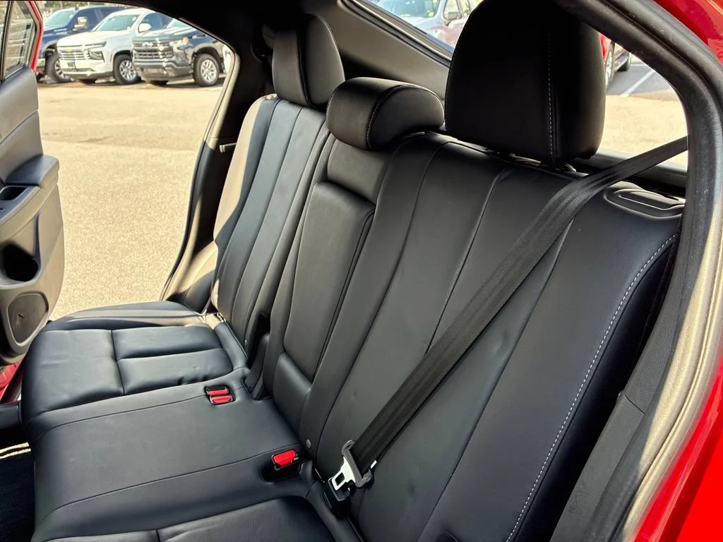 Used 2024  Mitsubishi SE image 47